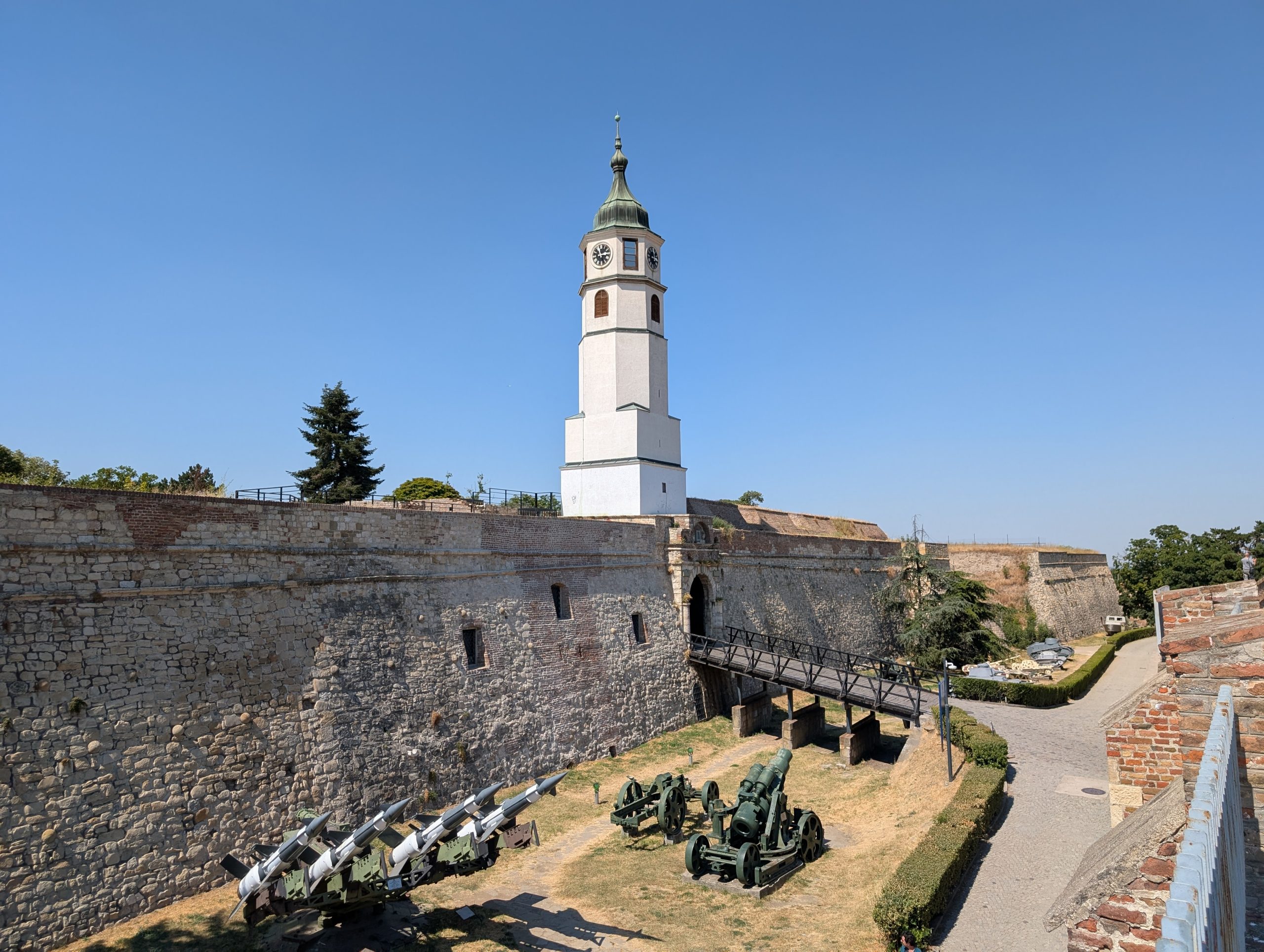 ベオグラード 7時間トランジットで観光!