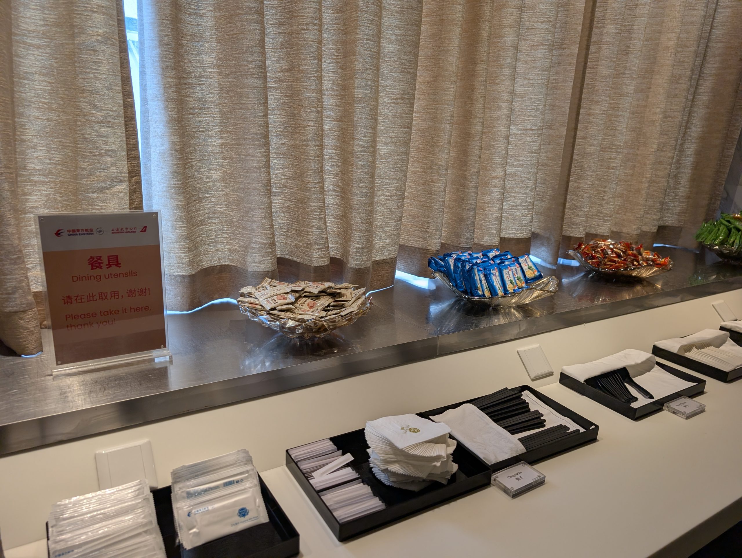 食事カウンター